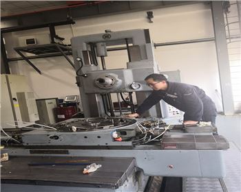 大修改造瑞(rui)士迪西750高精度(dù)液壓坐标镗床(chuang)項目