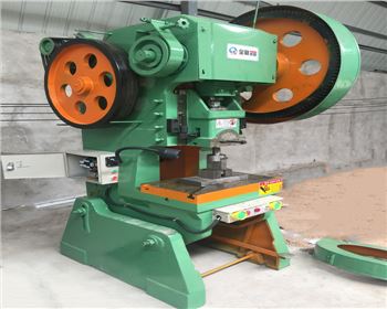 岐(qi)山縣開(kāi)元機械(xiè)制造有(you)限責任(ren)公司