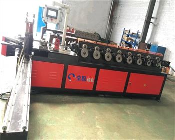 數控(kòng)帶鋼圓(yuán)法蘭成(chéng)型機