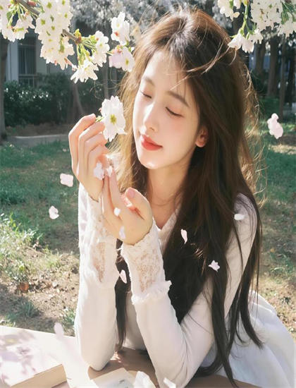 绿幕拍摄：《古镜幽魂》转折的戏剧性设计与情节推进——资深影评人专业解读